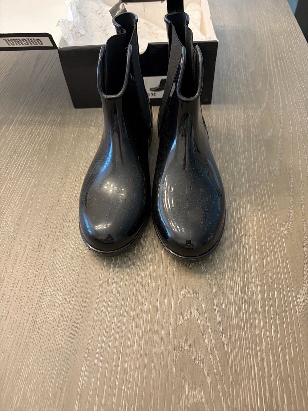 Women’s Black Gloss Chelsea Rain Booties